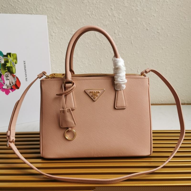Pra*a shopping bags
